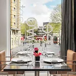 H10 London Waterloo 