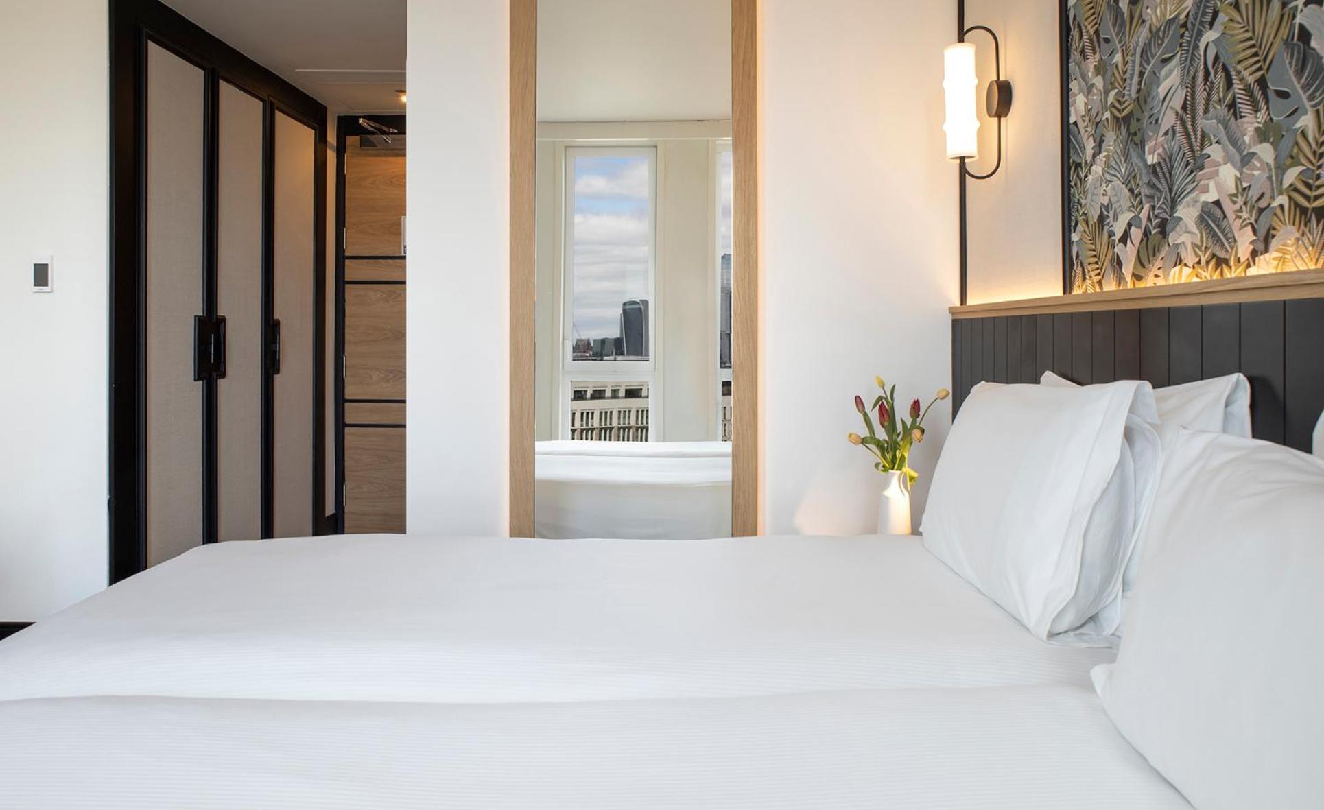 H10 Waterloo Hotel